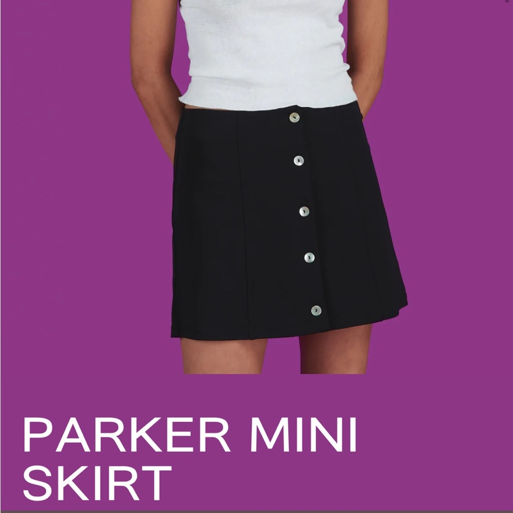Unif black mini skirt!